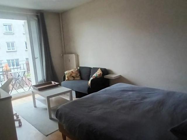 Location Appartement Rue du Hallebardier, Tours