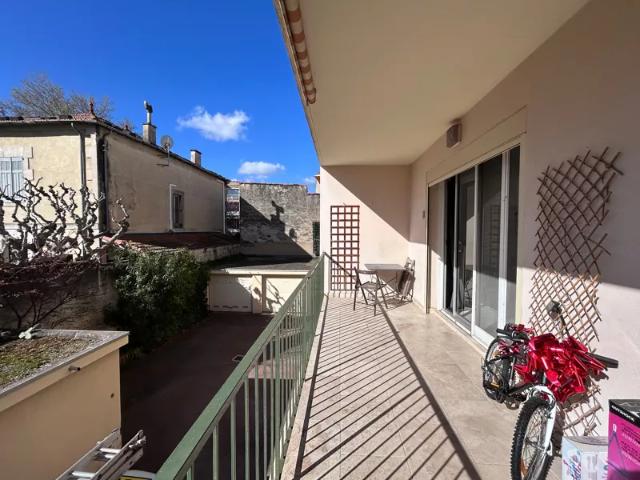 Location Appartement Rue du Jas, Avignon