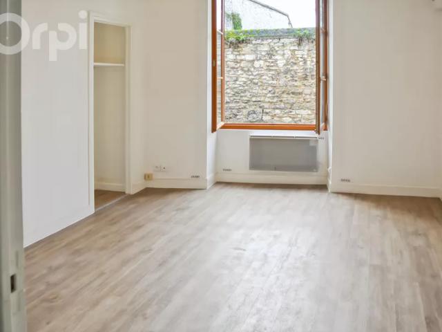 Location Appartement Rue du Lion, Senlis