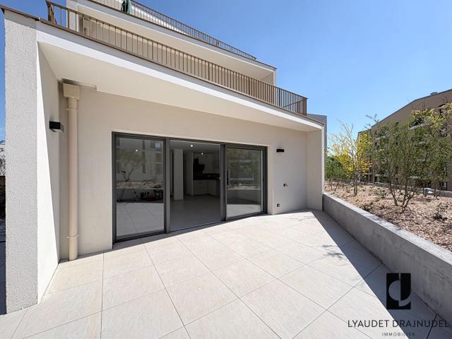 Location Appartement Rue du Moulin Tampon, Perreux