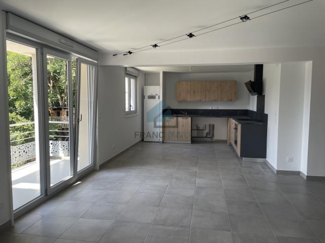 Location Appartement Rue du Mont, Maîche