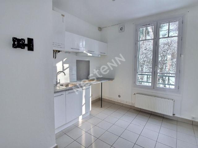 Location Appartement Rue du Malconseil, Épernon
