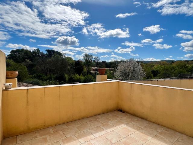 Location Appartement Rue du Maréchal Foch, Carcès