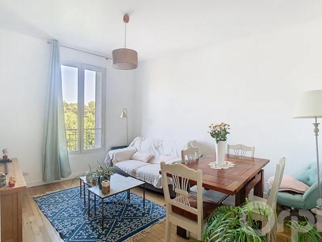 Location Appartement Rue du Maréchal Juin, Maisons Alfort