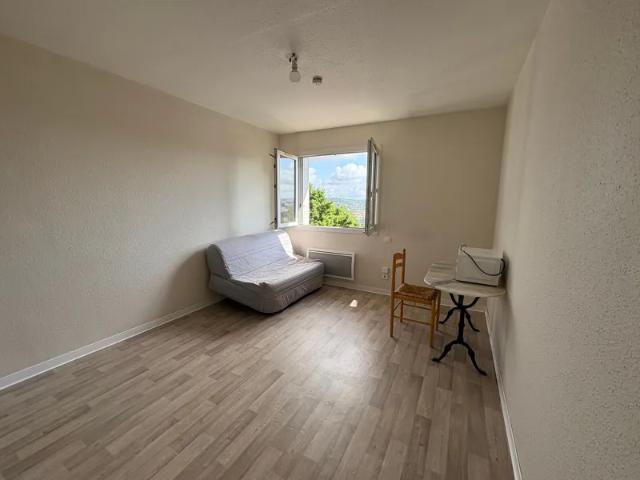 Location Appartement Rue du Maréchal Leclerc de Hautecloque, Rodez
