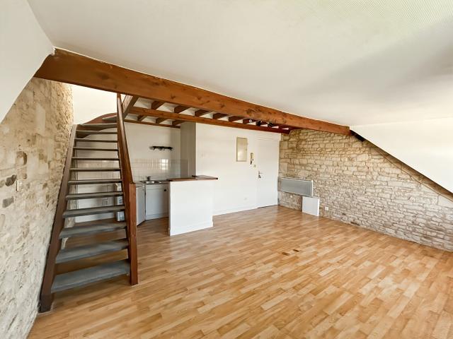 Location Appartement Rue du Milieu, Caen