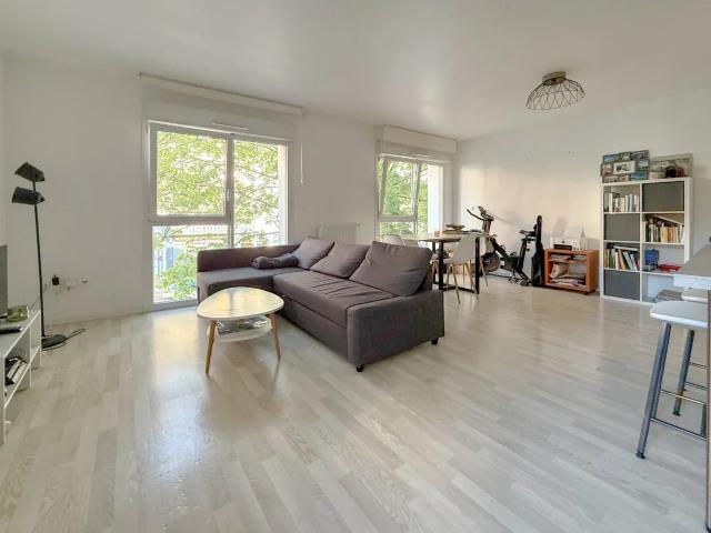 Location Appartement Rue du Soleil Levant, Lille