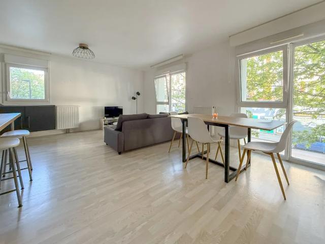 Location Appartement Rue du Soleil Levant, Lille