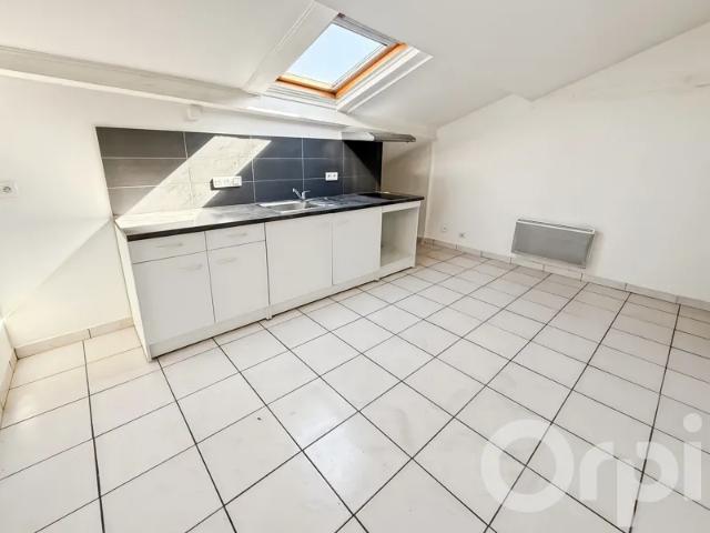 Location Appartement Rue du Saint Sacrement, Bollène