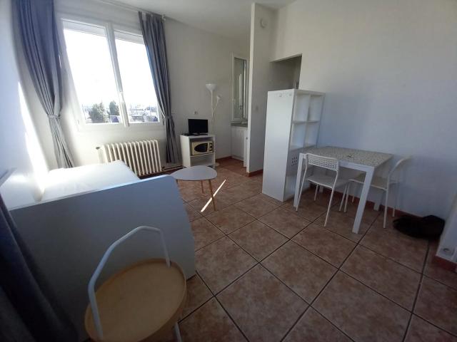 Location Appartement Rue du Sanitas, Tours