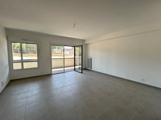 Location Appartement Rue du Stade, Plescop