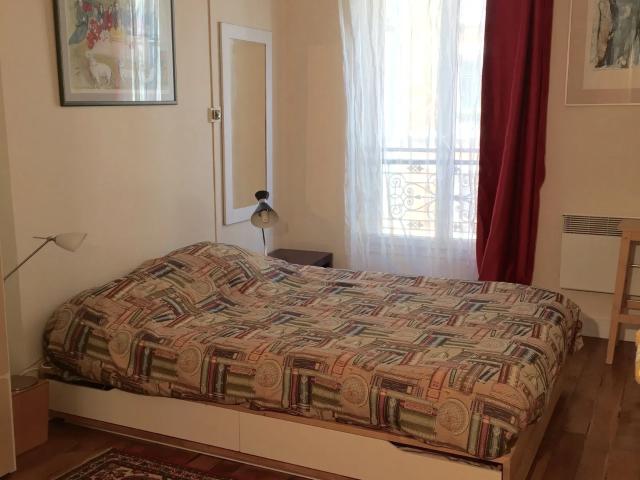 Location Appartement Rue du Poteau, Paris