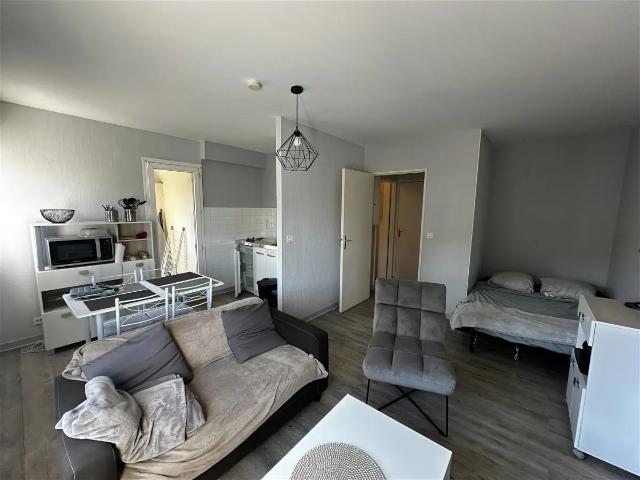 Location Appartement Rue du Pont Volant, Tours