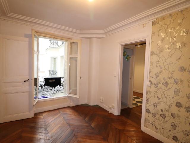 Location Appartement Rue du Pont Neuf, Paris
