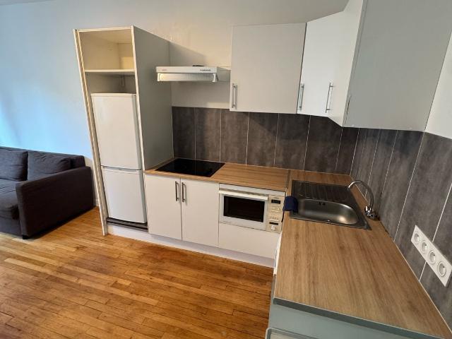 Location Appartement Rue du Pont Neuf, Paris