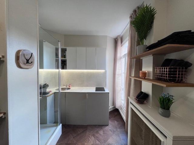 Location Appartement Rue du Pont Neuf, Paris