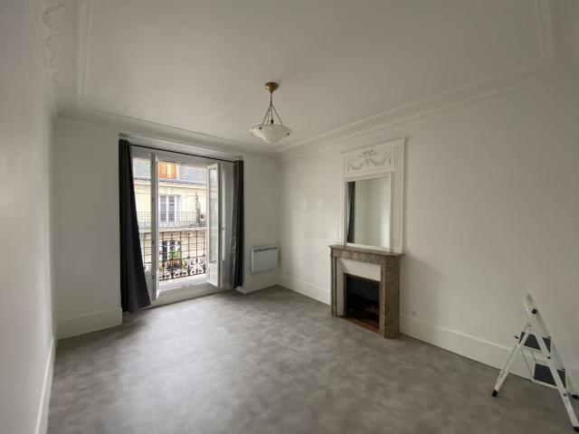 Location Appartement Rue du Pont Neuf, Paris