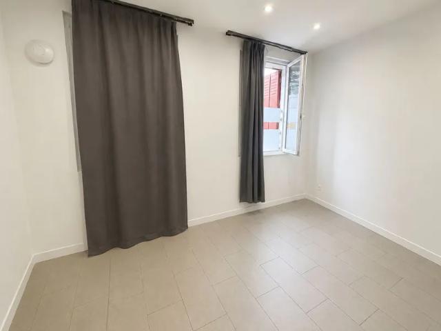 Location Appartement Rue du Port, Aubervilliers