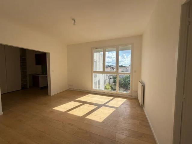 Location Appartement Rue du Paradis, La Rochelle