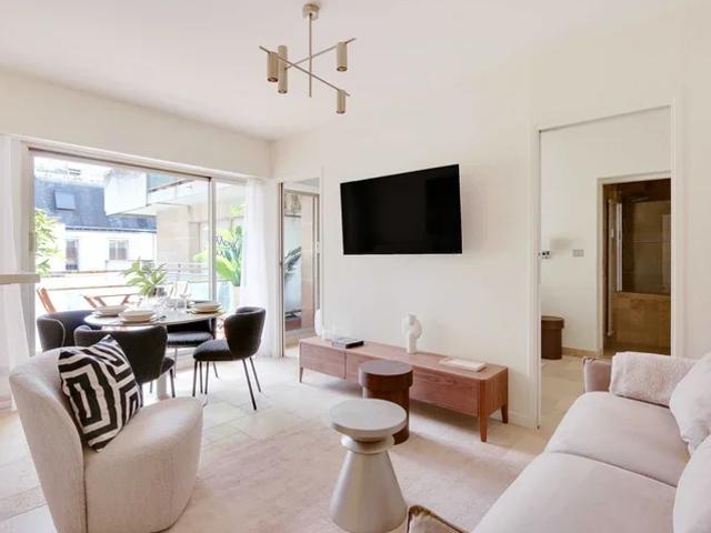 Location Appartement Rue du Pas de la Mule, Paris