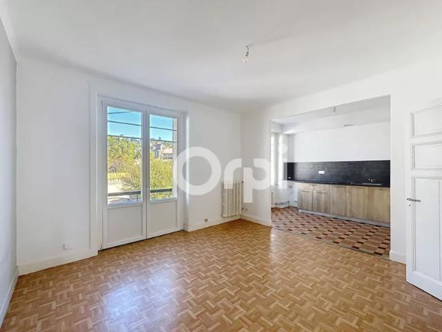 Location Appartement Rue du Petit Garavet, Allassac