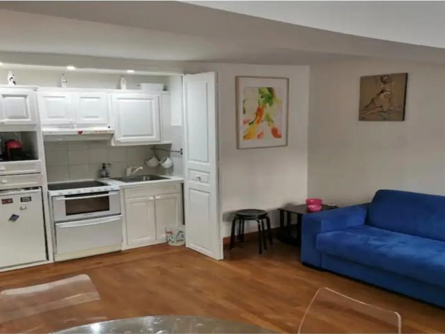 Location Appartement Rue du Petit Pont, Paris