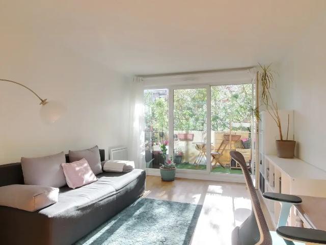 Location Appartement Rue du Père André Marie Talvas, Clichy