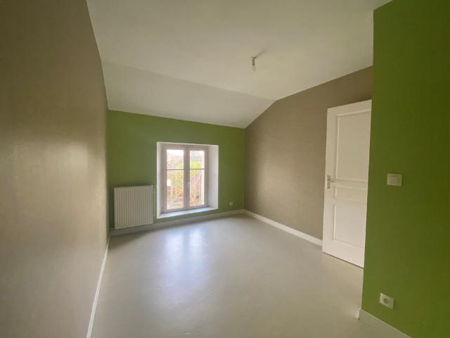 Location Appartement Rue du Plessis, Soulaines Dhuys