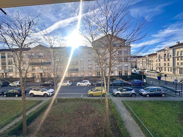 Location Appartement Cour Pomponne de Bellièvre, Bussy Saint Georges