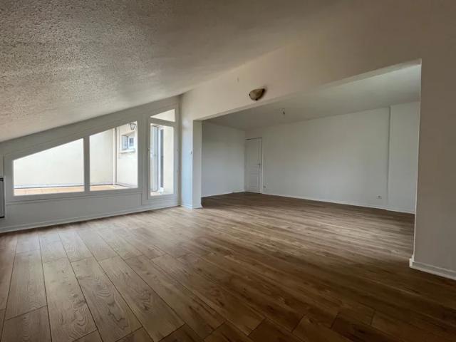Location Appartement Rue du Pré des Mares, Sancé