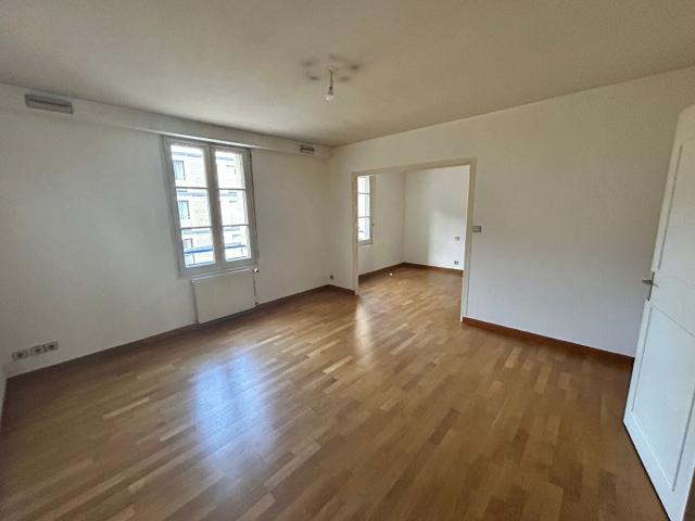 Location Appartement Rue du Préfet Collignon, Quimper
