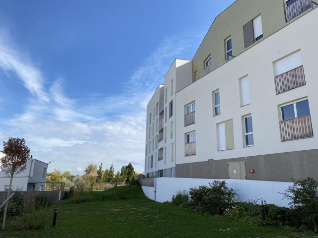 Location Appartement Rue du Puisatier, Jouy le Moutier
