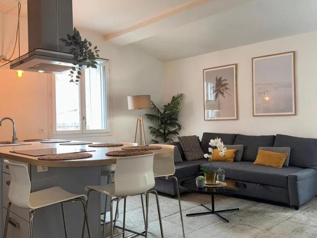 Location Appartement Rue du Puits du Temple, Montpellier