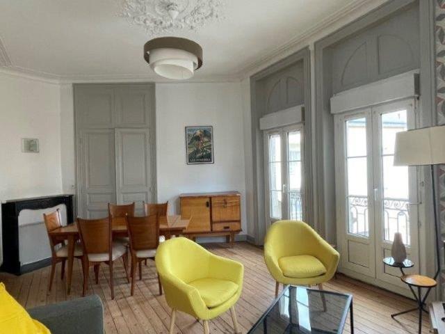 Location Appartement Rue du Puits Mauger, Rennes
