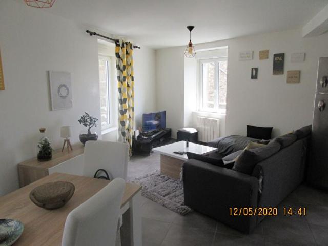 Location Appartement Rue du Quai de Dinan, Dinan