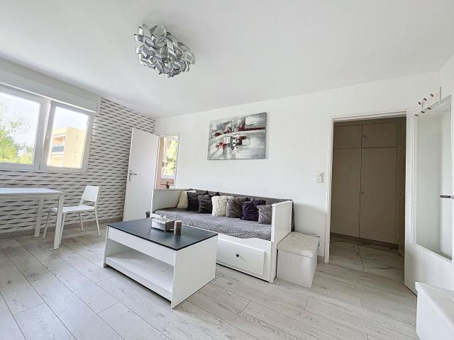 Location Appartement Rue du Roi Albert, Metz