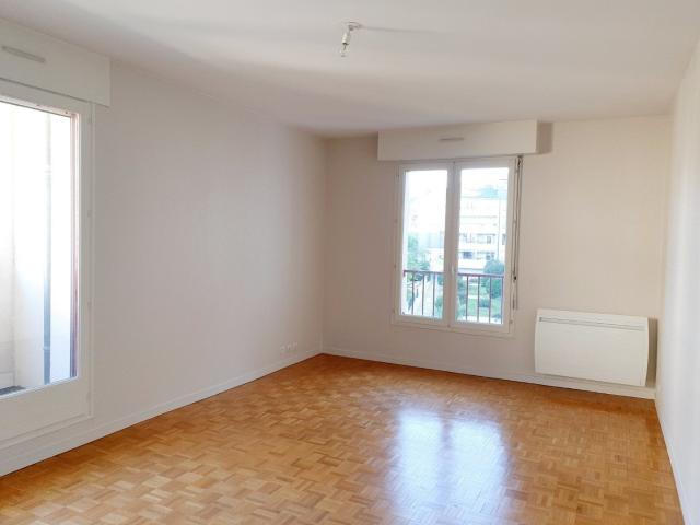 Location Appartement Rue du Rempart, Tours