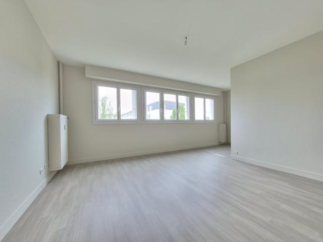 Location Appartement Rue du Rempart, Tours