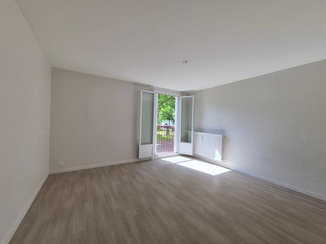 Location Appartement Rue du Rempart, Tours