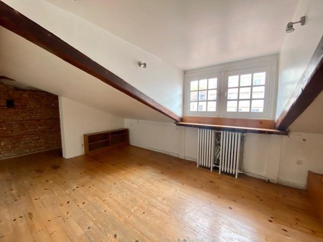 Location Appartement Rue du Rempart Saint Étienne, Toulouse
