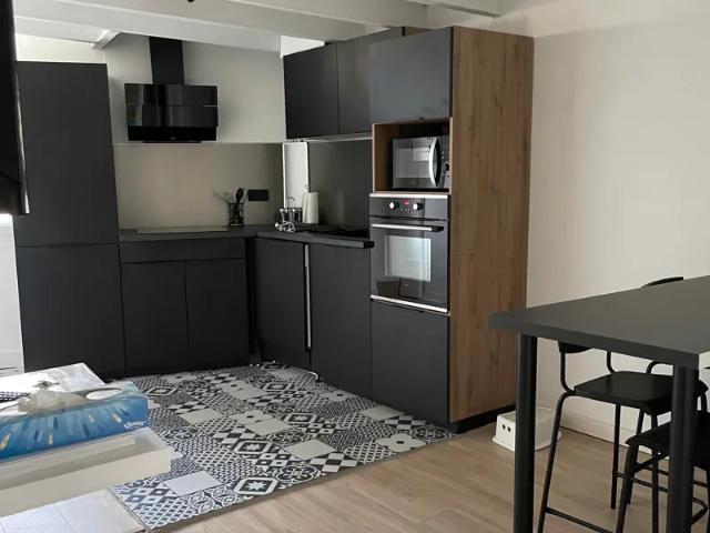 Location Appartement Rue du Rempart Saint Lazare, Avignon