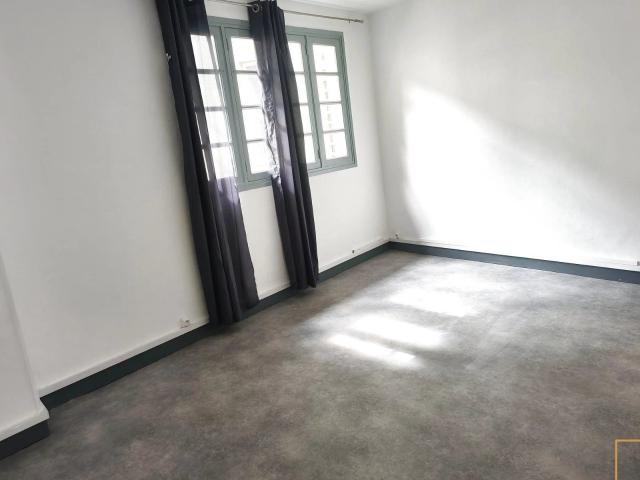 Location Appartement Rue du Vaugueux, Caen