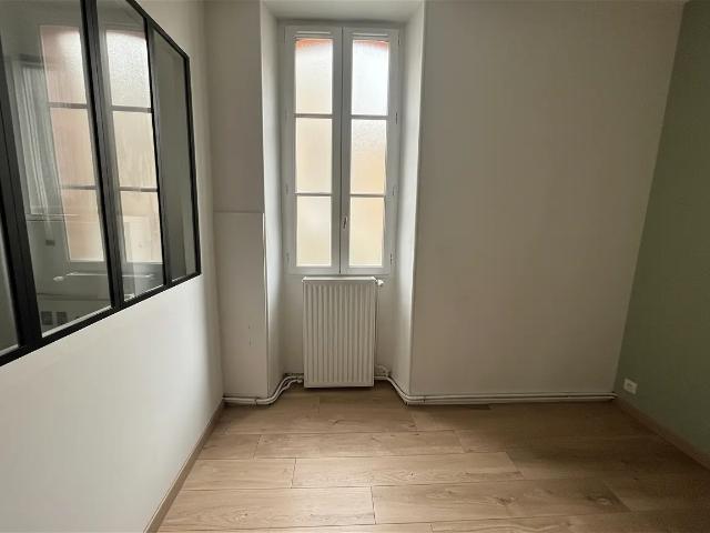 Location Appartement Rue du Val de Mayenne, Laval
