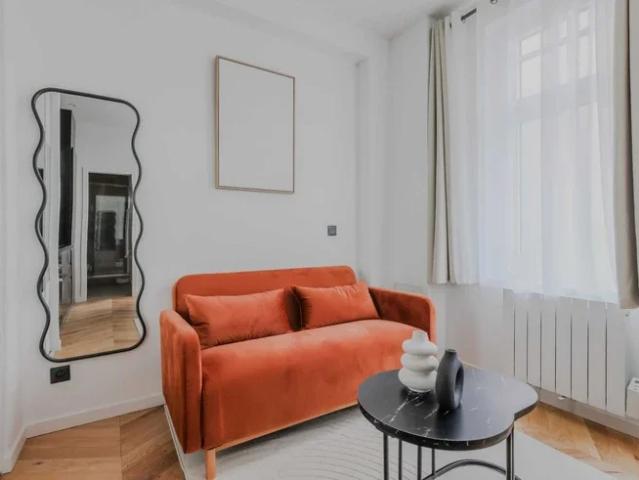 Location Appartement Rue du Val de Grâce, Paris