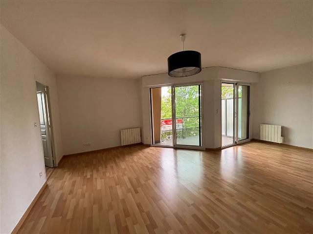 Location Appartement Rue du Vieux Saint Louis, Laval