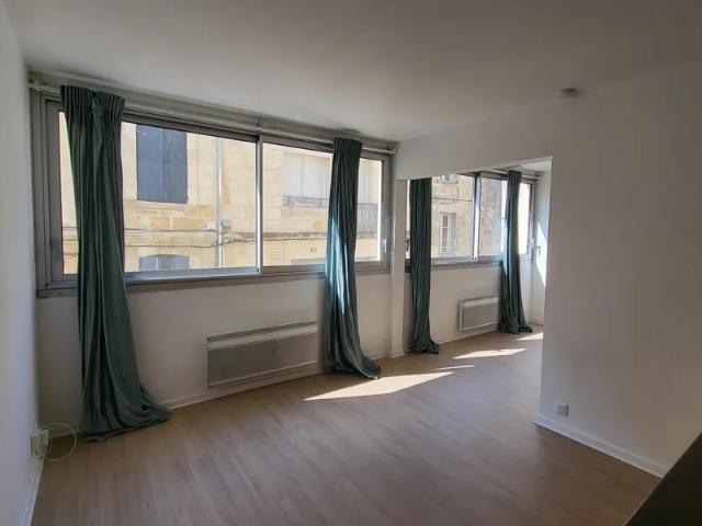 Location Appartement Rue Ducru, Bordeaux