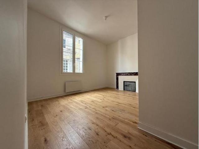 Location Appartement Rue duffour dubergier, Bordeaux