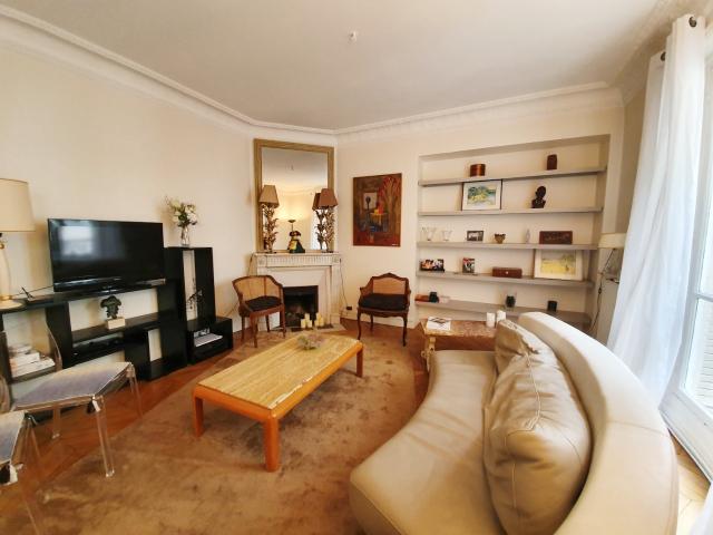 Location Appartement Rue Dulong, Paris
