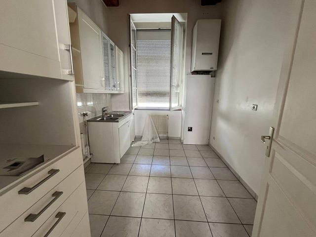 Location Appartement Rue Dumont, Lyon
