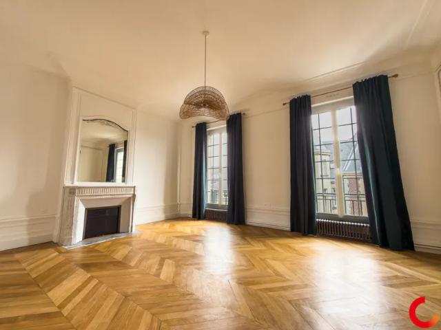 Location Appartement Rue Duparchy, Péronne